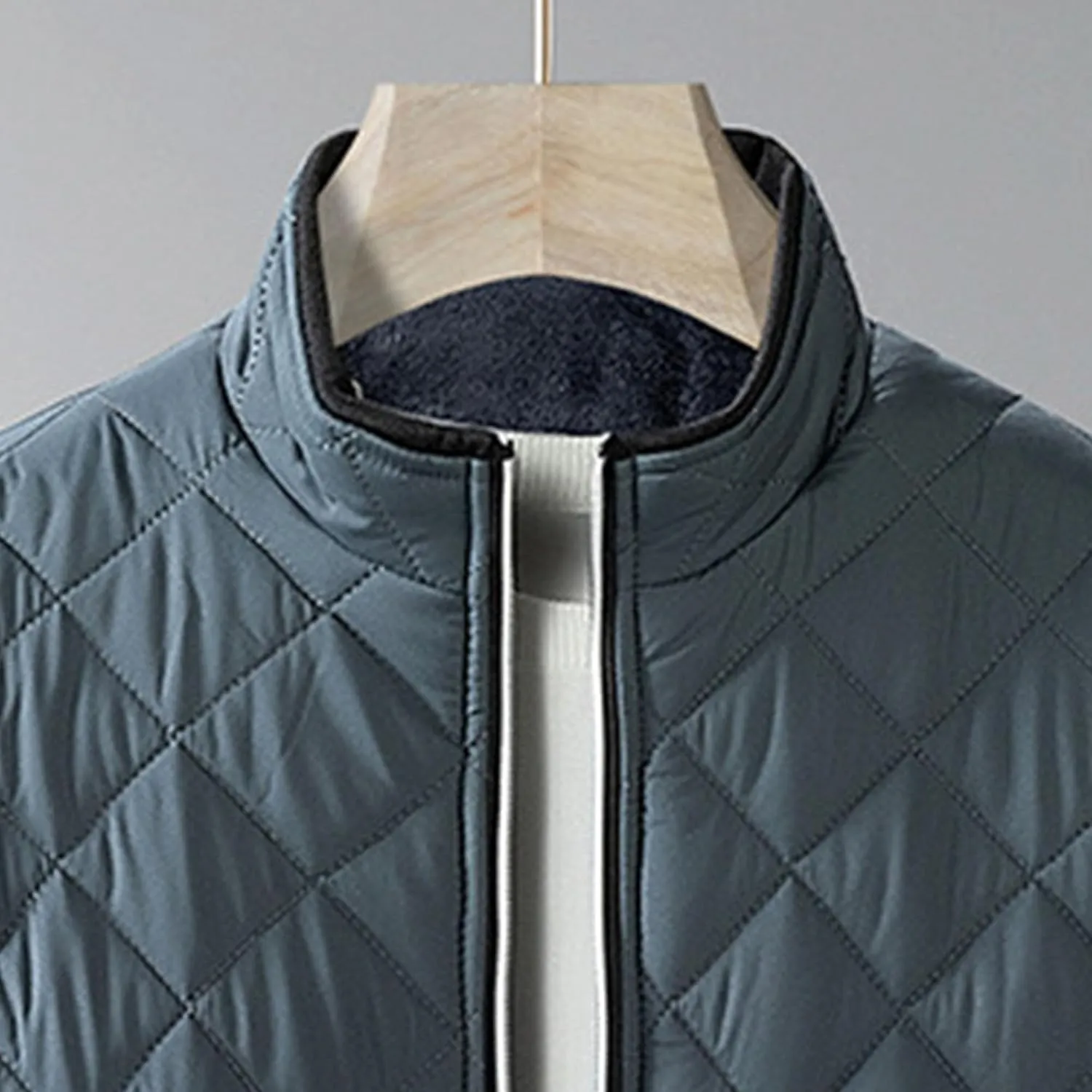 JEsilunmaMY Men's Stand Collar Diamond Quilted Jacket Fleece Lined Thermal Padded Jackets Winter Full Zipper Bomber Outwear