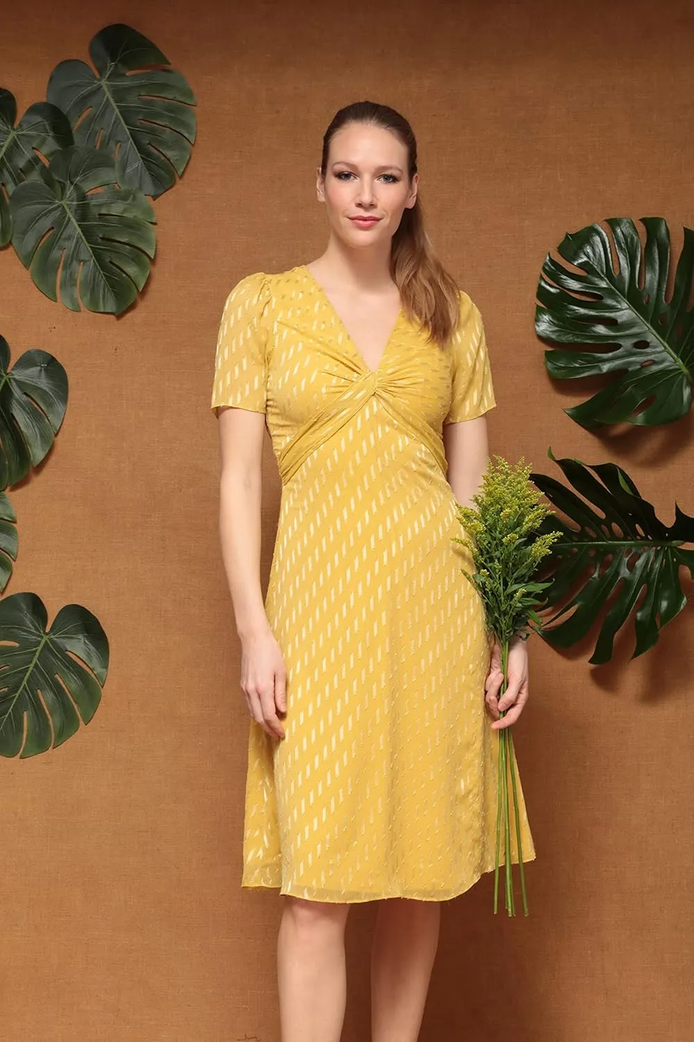 London Times Women's Twist Bodice V-Neck Fit and Flare Dress