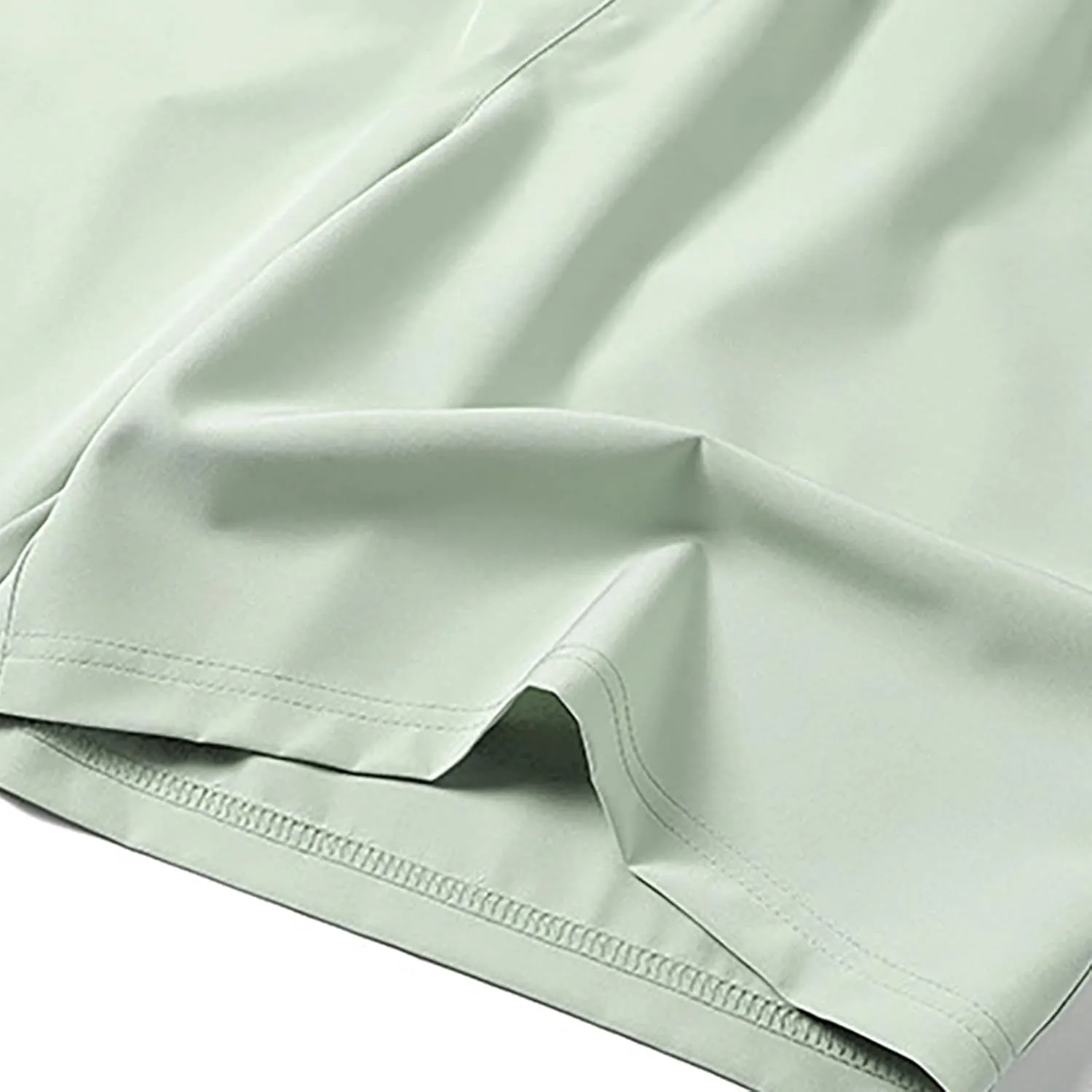 Mens Gym Shorts Quick Dry Breathable Running Shorts Elastic Drawstring Waist Summer Workout Pants with Zipper Pocket