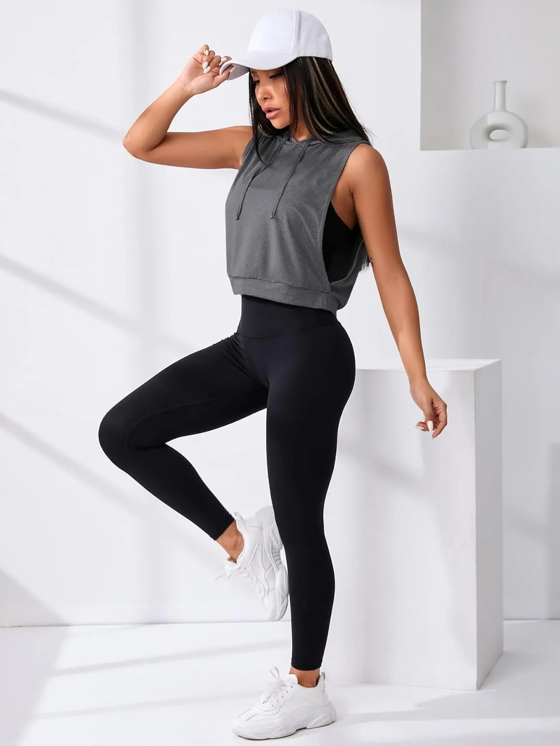 SweatyRocks Women's Sleeveless Workout Top Gym Activewear Crop Tank Top Open Side Shirt for Athletic Exercise Running