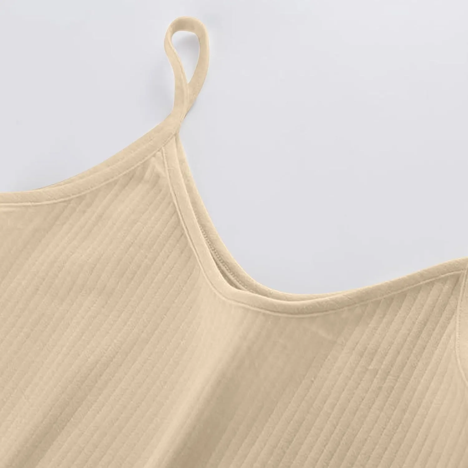 Women’s 2025 V-Neck Camisole Tank Top, Soft Stretch Basic Sleeveless Shirt for Casual Wear, Lightweight Everyday Tops
