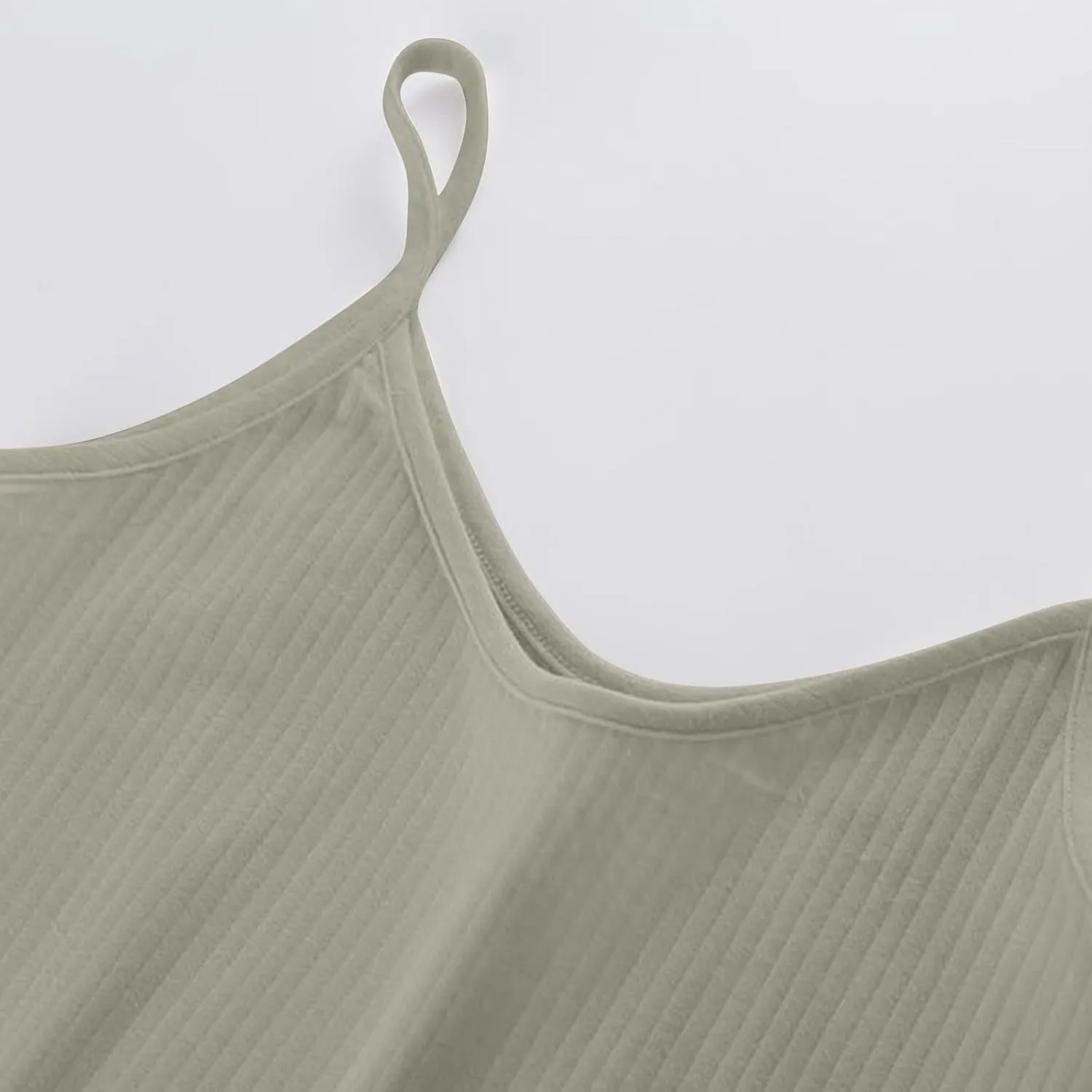 Women’s 2025 V-Neck Camisole Tank Top, Soft Stretch Basic Sleeveless Shirt for Casual Wear, Lightweight Everyday Tops